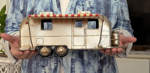 Tin travel trailer large - travel,