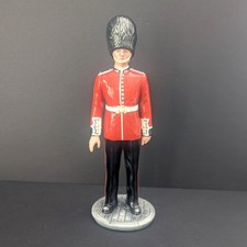 Royal Doulton HN 2784 Ceramic