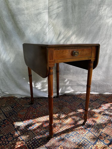 Antique regency mahogany - antique, small