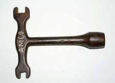 Old Vintage Orphan AMCO  Farm implement Plow T Socket Wrench Tool