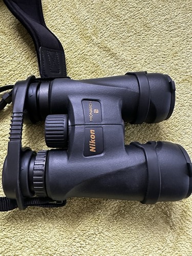 Nikon monarch5 8x42 binoculars - nikon,