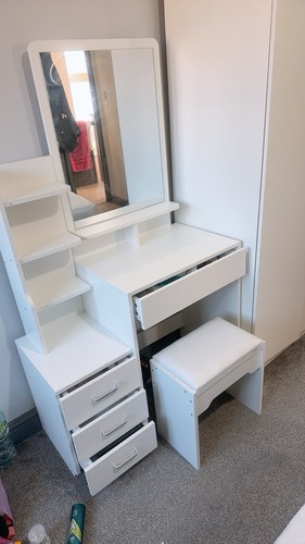 White cushioned dressing table - dressing,