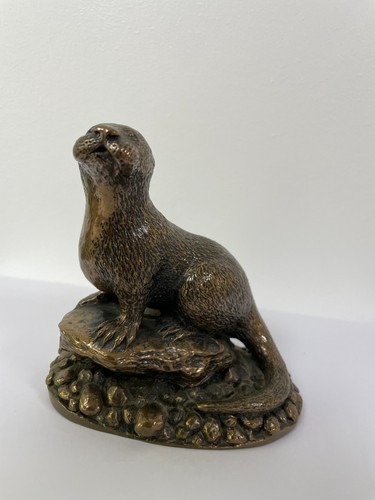 Bronze hand made - hand, otter