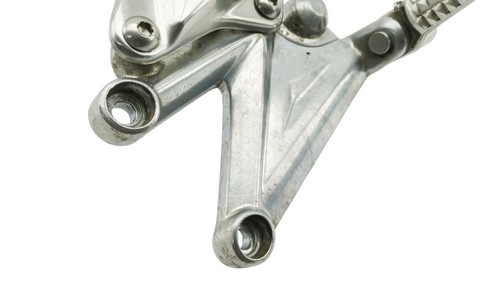 Left front plate triumph - front,