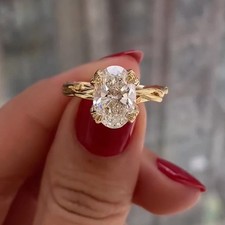 2 Ct Oval Cut Moissanite