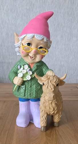 Giant highland cow gnome - highland,