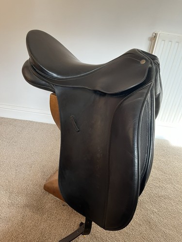 Bates dressage saddle 5 - dressage,