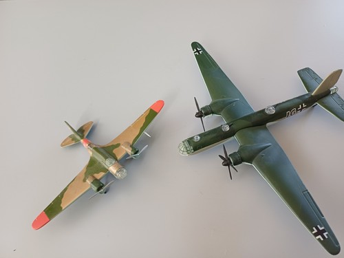Diecast model aircraft - diecast, 1:144