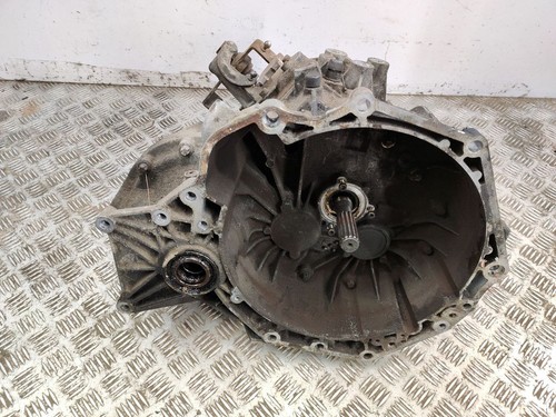 Opel astra 0dti 74kw - g,