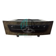 MERCEDES-BENZ E Class W211 CD Changer A2118705390
