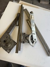 Mercedes Benz 1968 W108 280s Rear Window Regulators Pair Left And Right Windows