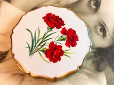 Stratton Queen white red rose