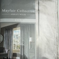 Lux Champagne Lined Eyelet