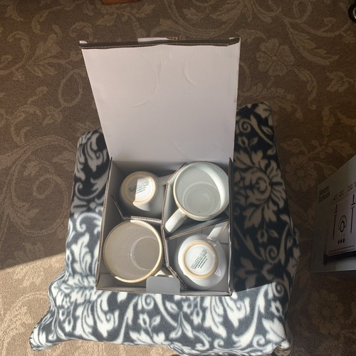 New boxed set - new, belleek