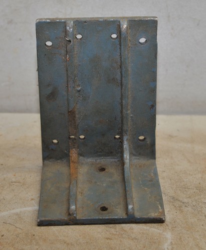 Cast iron motor - mount, bracket