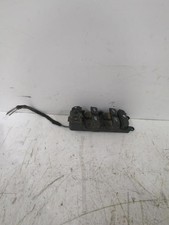 LR003584 front window control