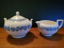 Wedgewood of Etruria & Barlaston white Sugar Bowl w/Lid & Creamer Set Queensware
