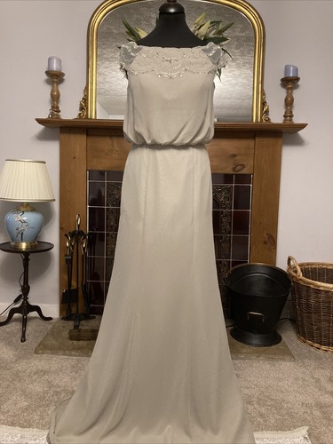 True bride bridesmaid dress