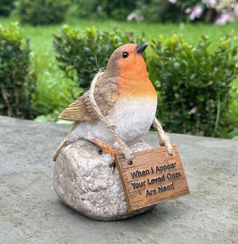Robin tree stump garden - tree,