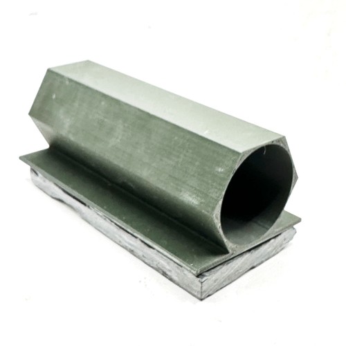 Shape round breeding cave - round,