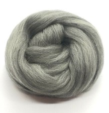 Gray Wool Roving, 4 oz Grey