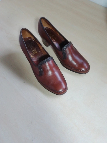 Vintage barker court shoes - barker,