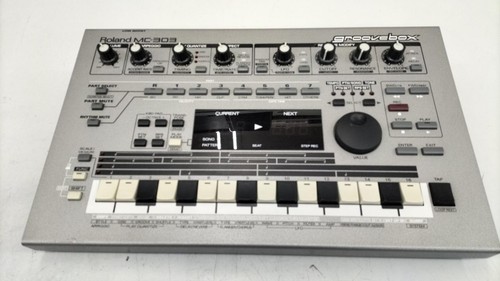 Roland 303 groovebox ac - roland,