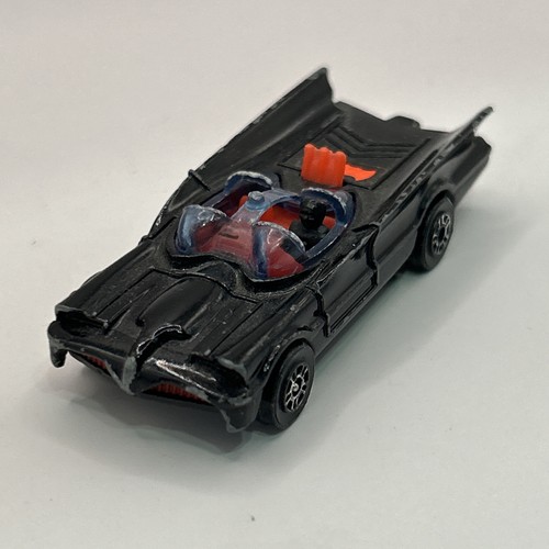 1976 batmobile corgi juniors - corgi,