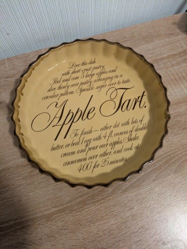 Vintage green apple tart - green,