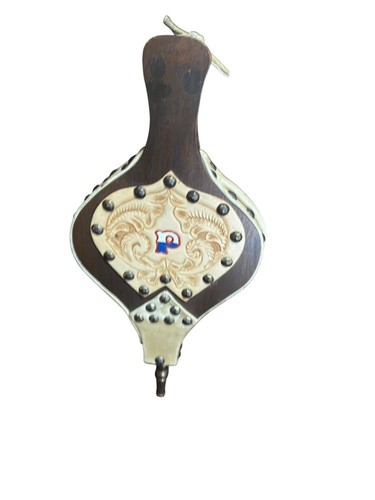 Vintage monogrammed wooden - p,