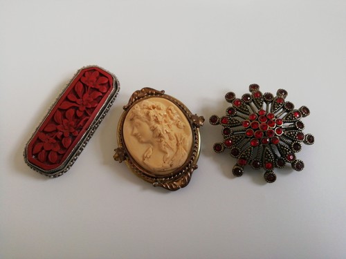 Antique vintage brooches - brooches, x