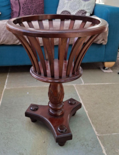Reproduction hardwood slatted - reproduction,