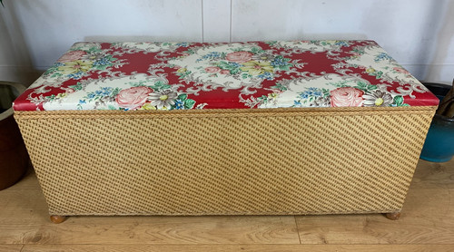 Vintage wicker ottoman blanket - wicker,