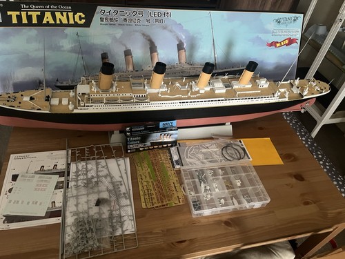 Trumpeter 03719 200th scale - 1:200th,