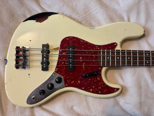Jazz bass 1960s spec - bass,