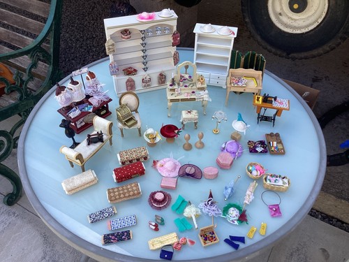 Vintage dolls house furniture - dolls,