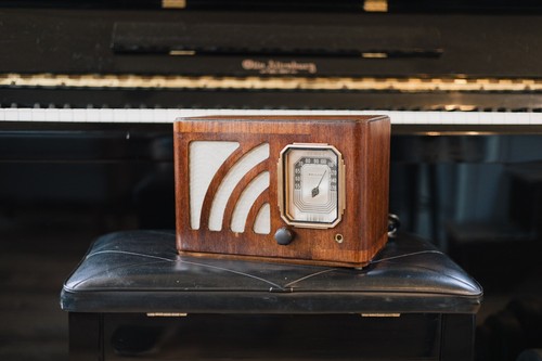 Tube radio turned 5f1 fender - tube,