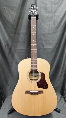 Seagull acoustic guitar - acoustic, s6