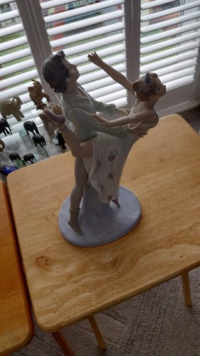 Nao lladro figurine dancing - nao,