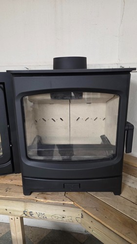Used stove display - stove,, x-display