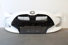 TOYOTA YARIS FRONT BUMPER IN