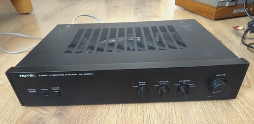 Rotel 820bx4 integrated - rotel,