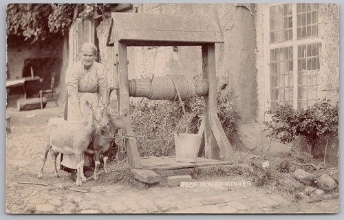 Kinver rock house lady - kinver, house,