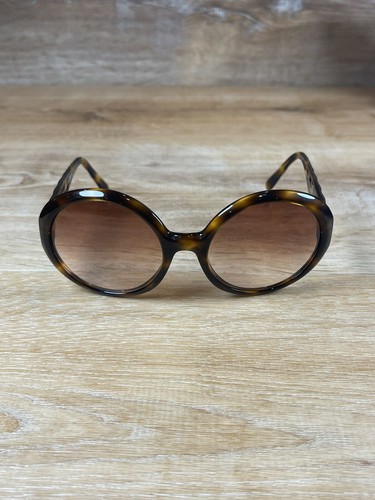 Authenticated chanel vintage - chanel,