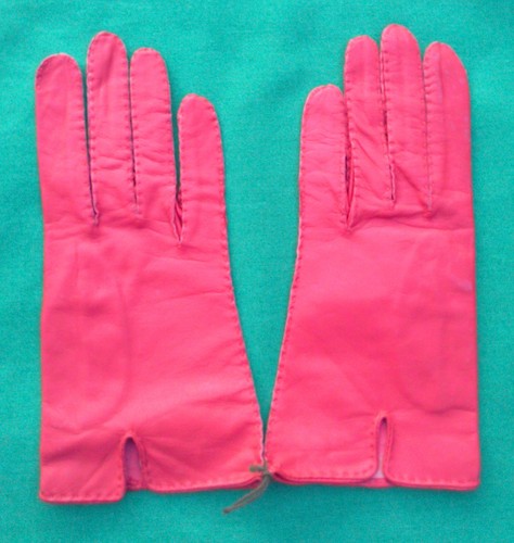 Vintage leather gloves - leather,