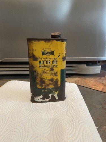 Old valvoline oil - old, can
