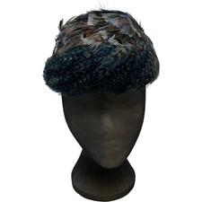 Valerie Modes Vintage Feather