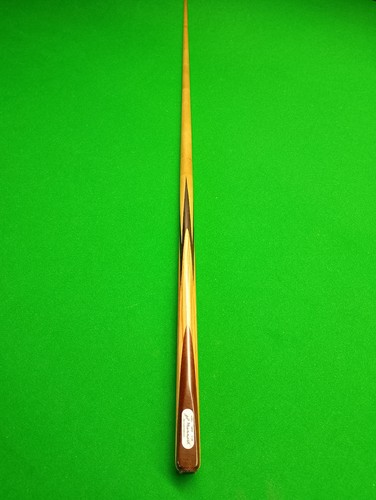Mannock maple cue - -,