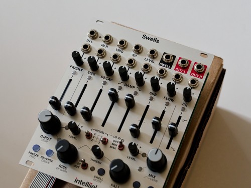 Intellijel swells eurorack - intellijel,
