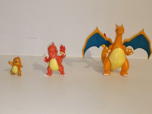 Pokémon action figure lot - figure, –